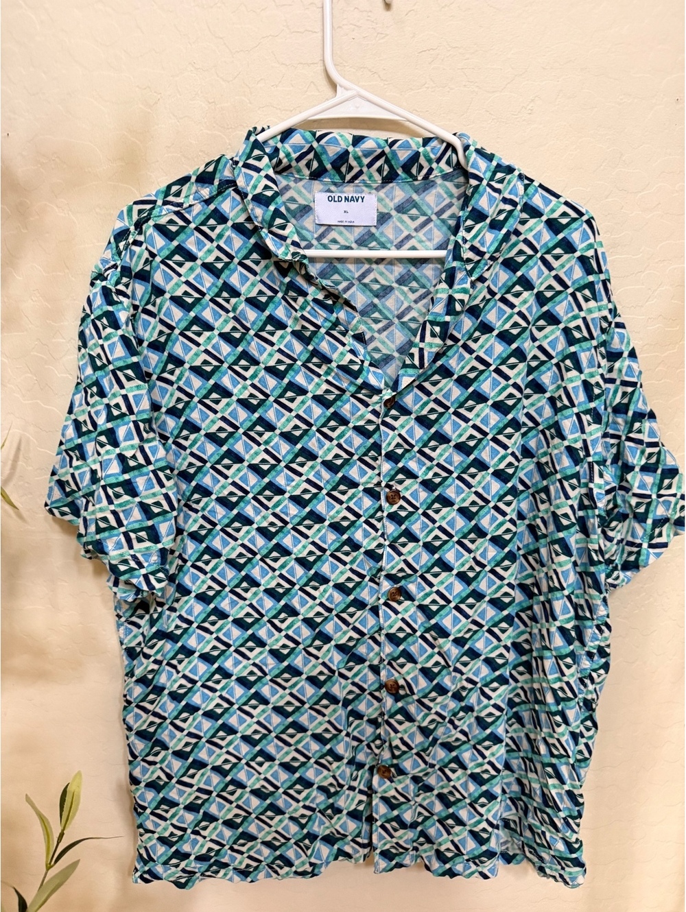 Old Navy Men’s Button Up Shirt
